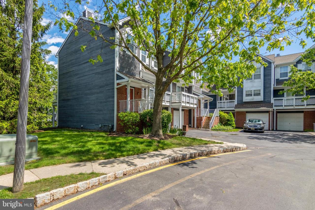 70 Shrewsbury Place - Photo 1