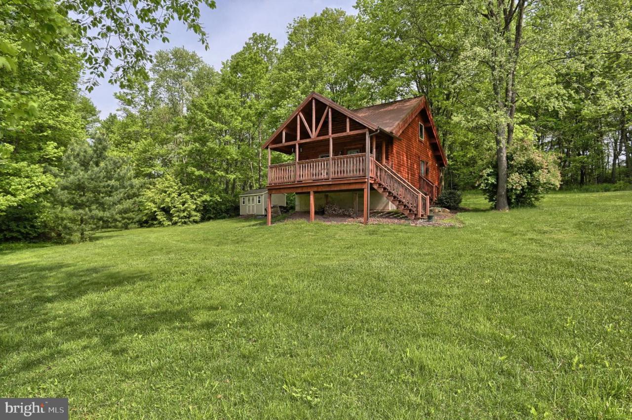 33 5TH Avenue - Photo 1