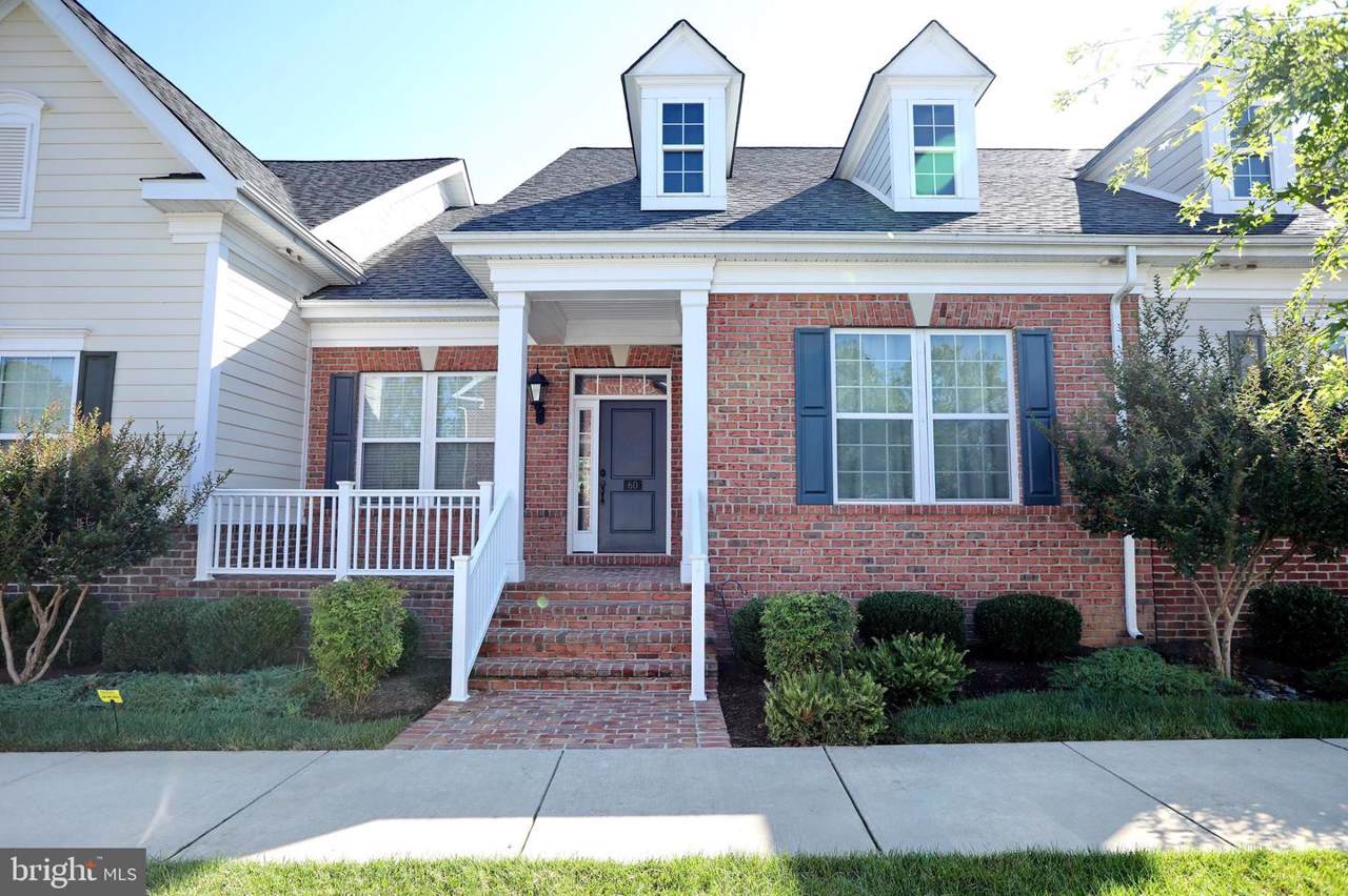 60 Steeplechase Drive - Photo 1