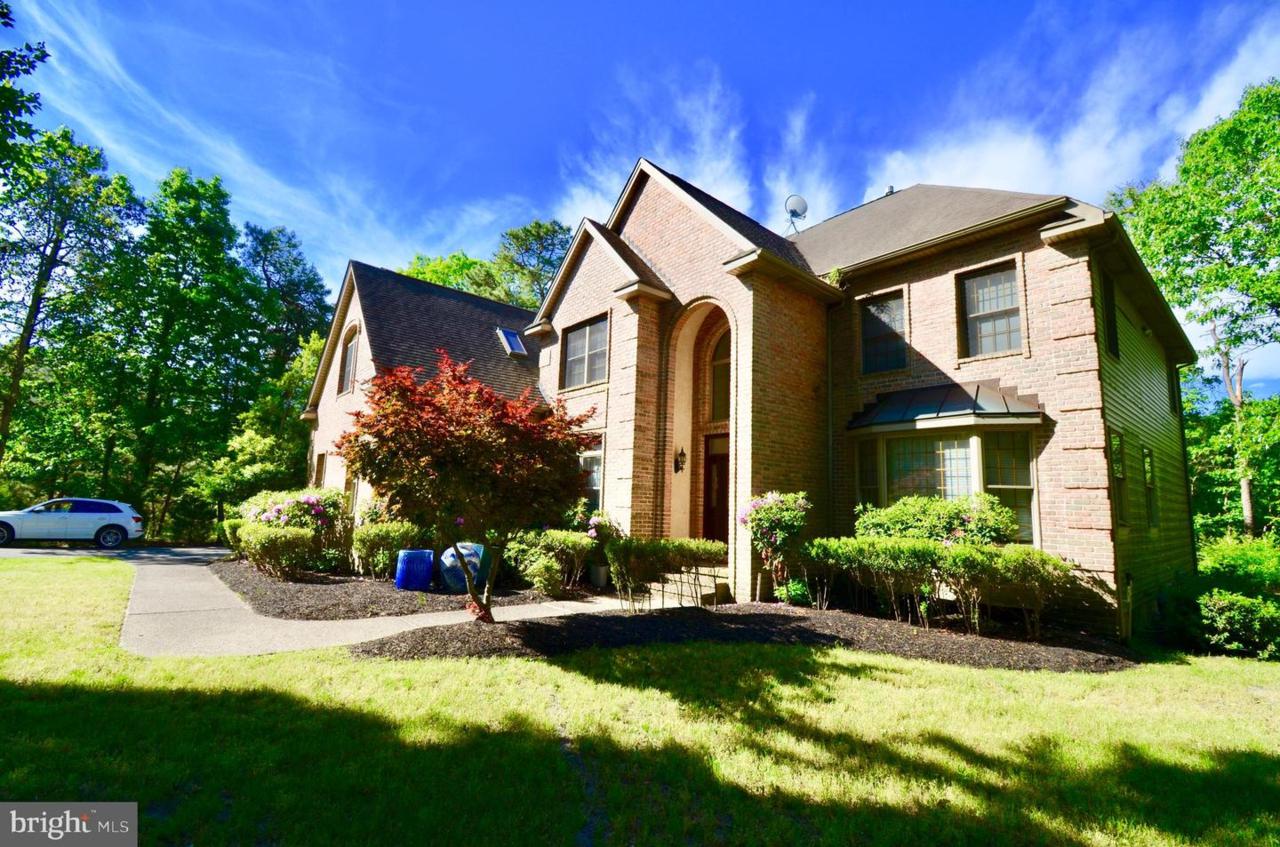 10 Fairway Drive - Photo 1