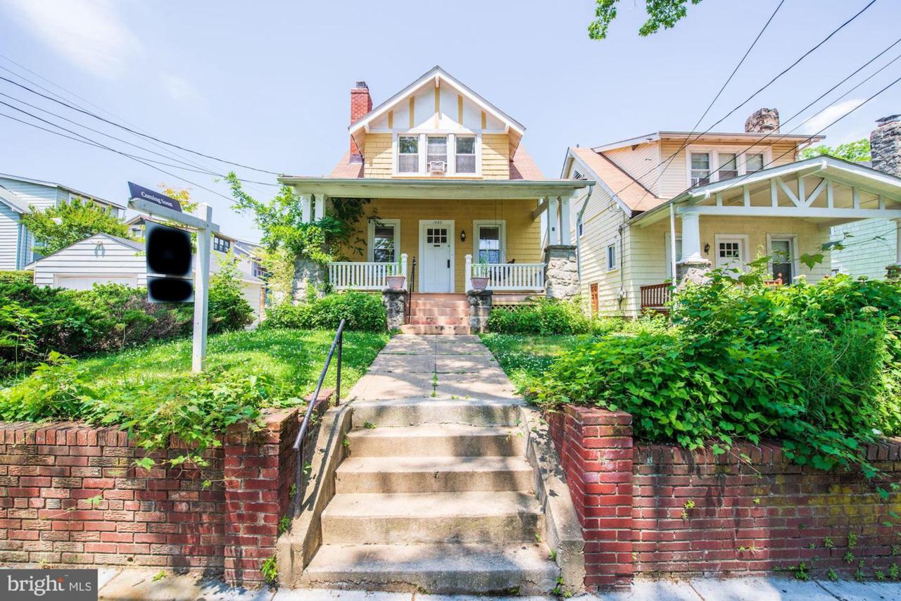 1223 Hamilton Street - Photo 1