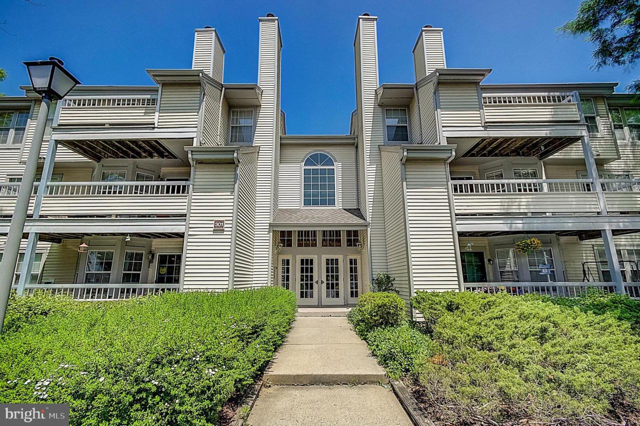 301 Trinity Court - Photo 1