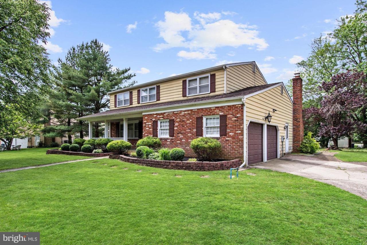 1820 Morris Drive - Photo 1