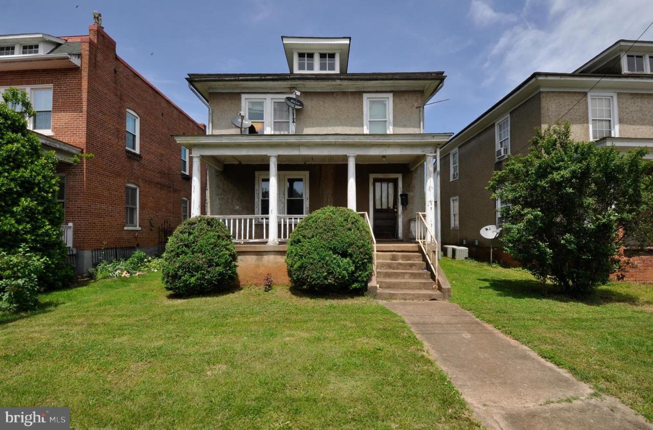 126 Evans - Photo 1