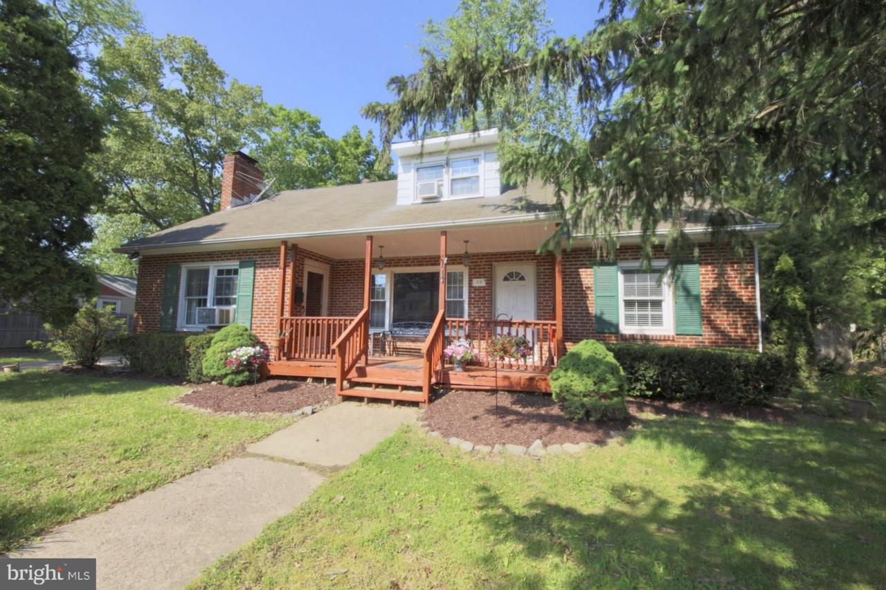 20 Chestnut Avenue - Photo 1