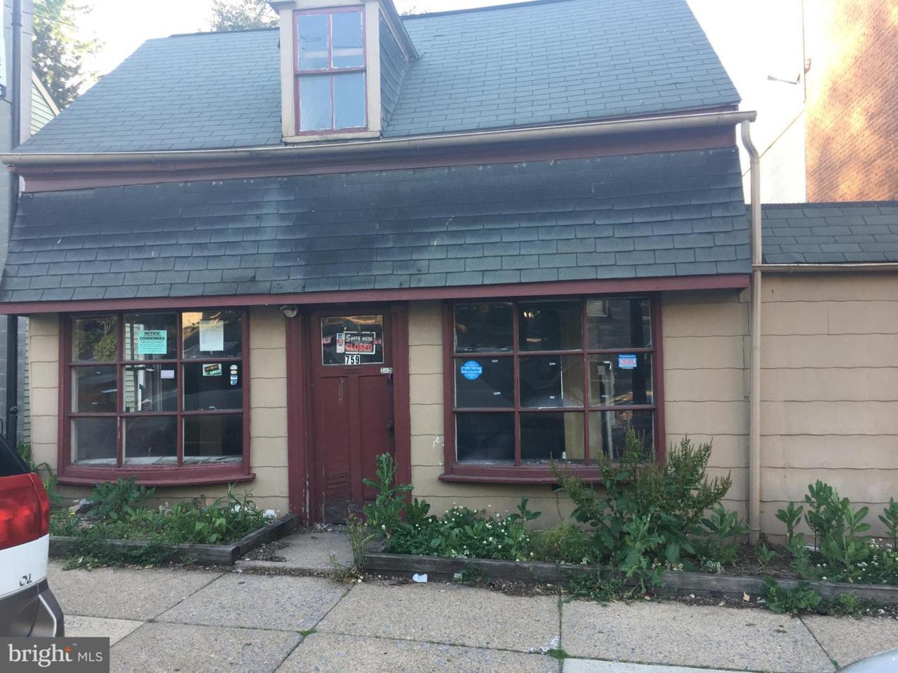 759 Manor Street - Photo 1