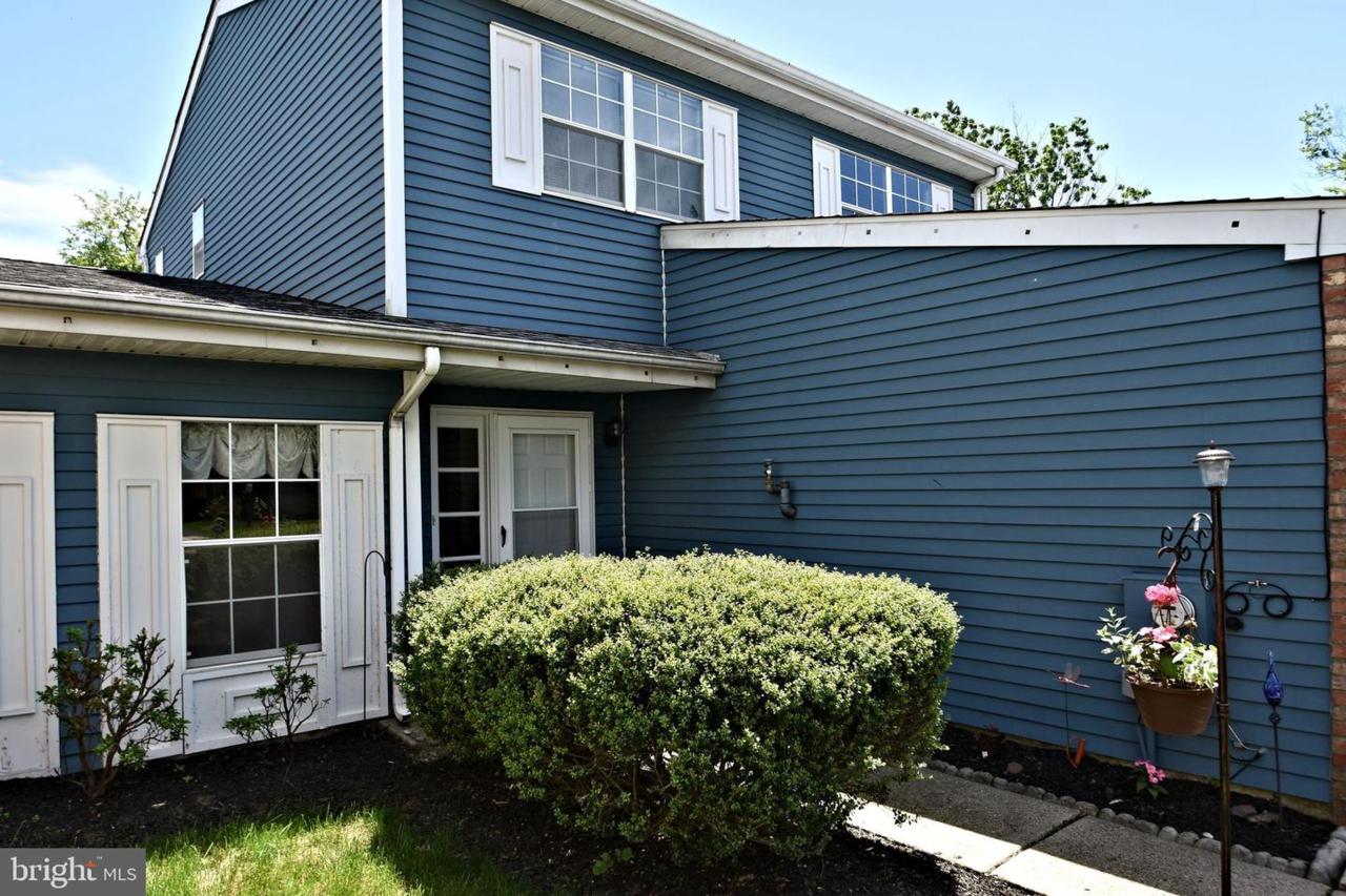 121 Union Street - Photo 1