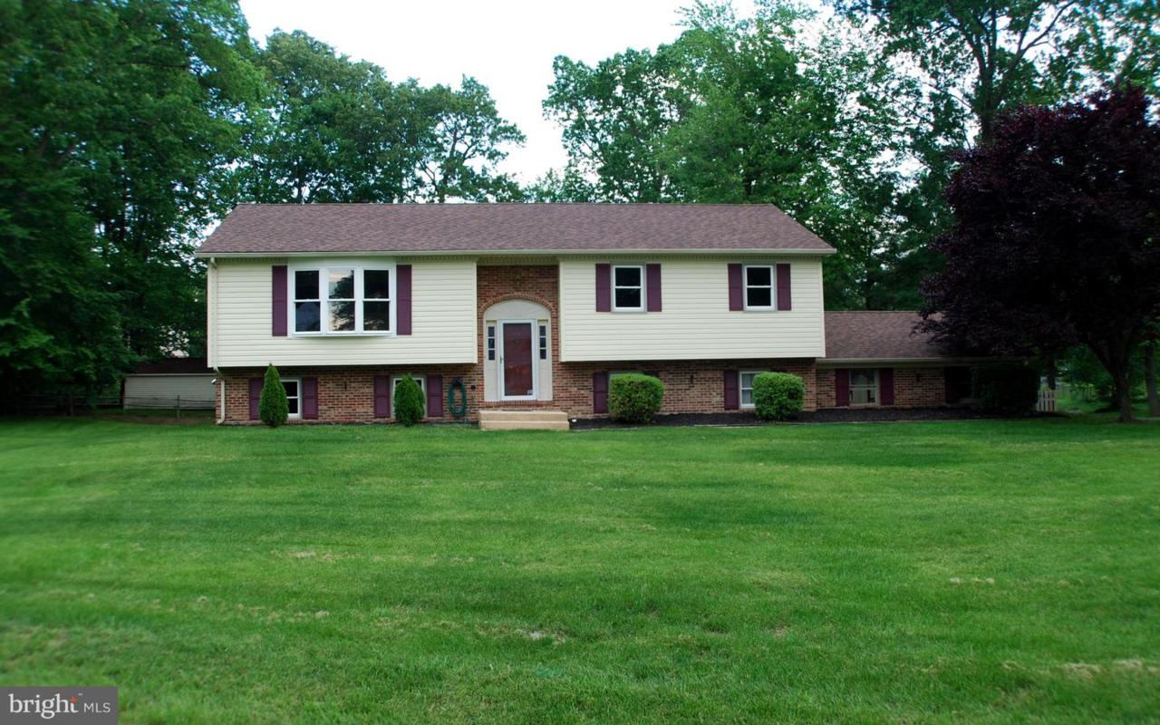 14 Debra Drive - Photo 1