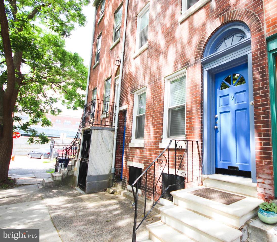 252 Lawrence Street - Photo 1