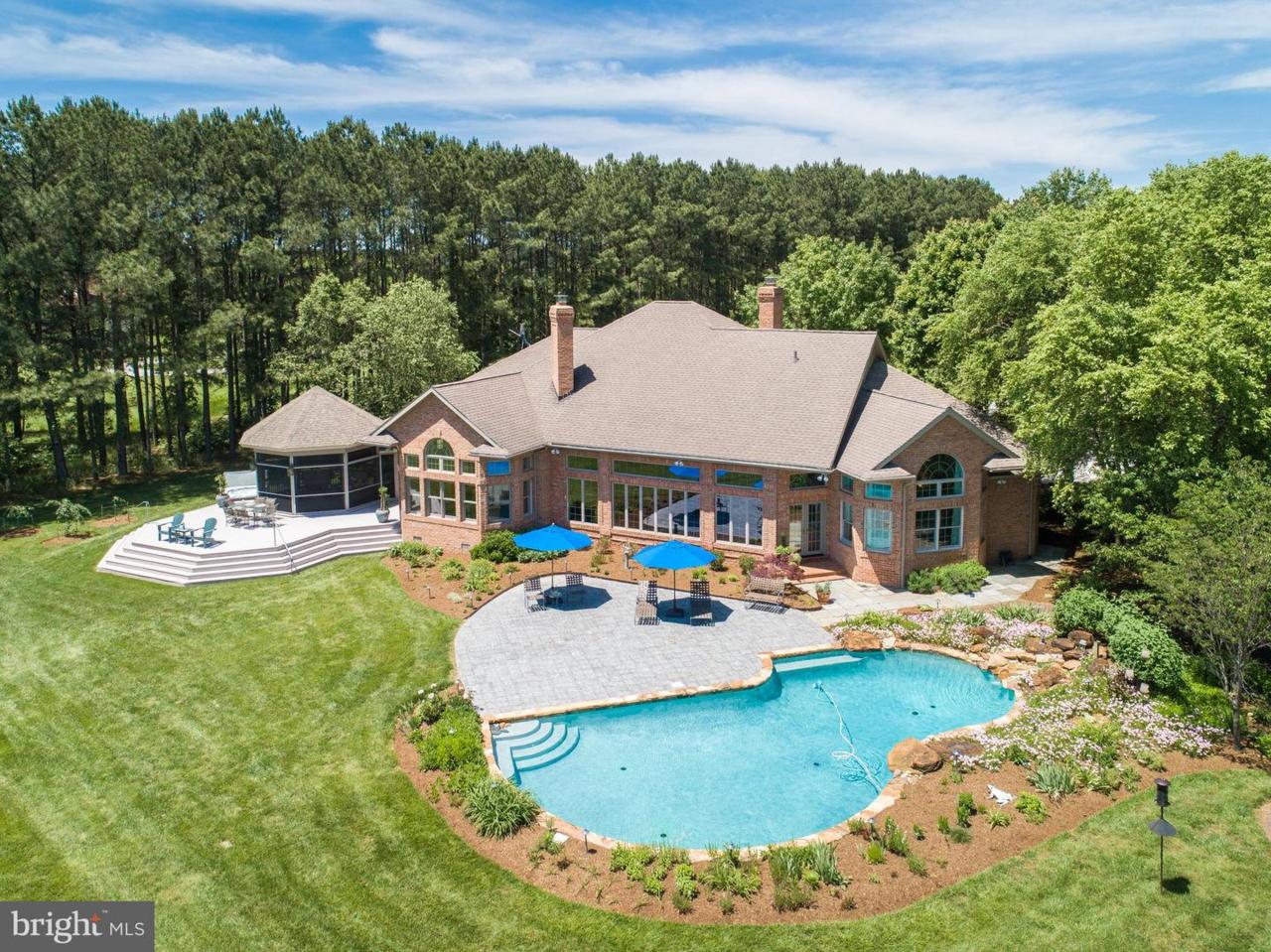 23961 Lynnewood Drive - Photo 1