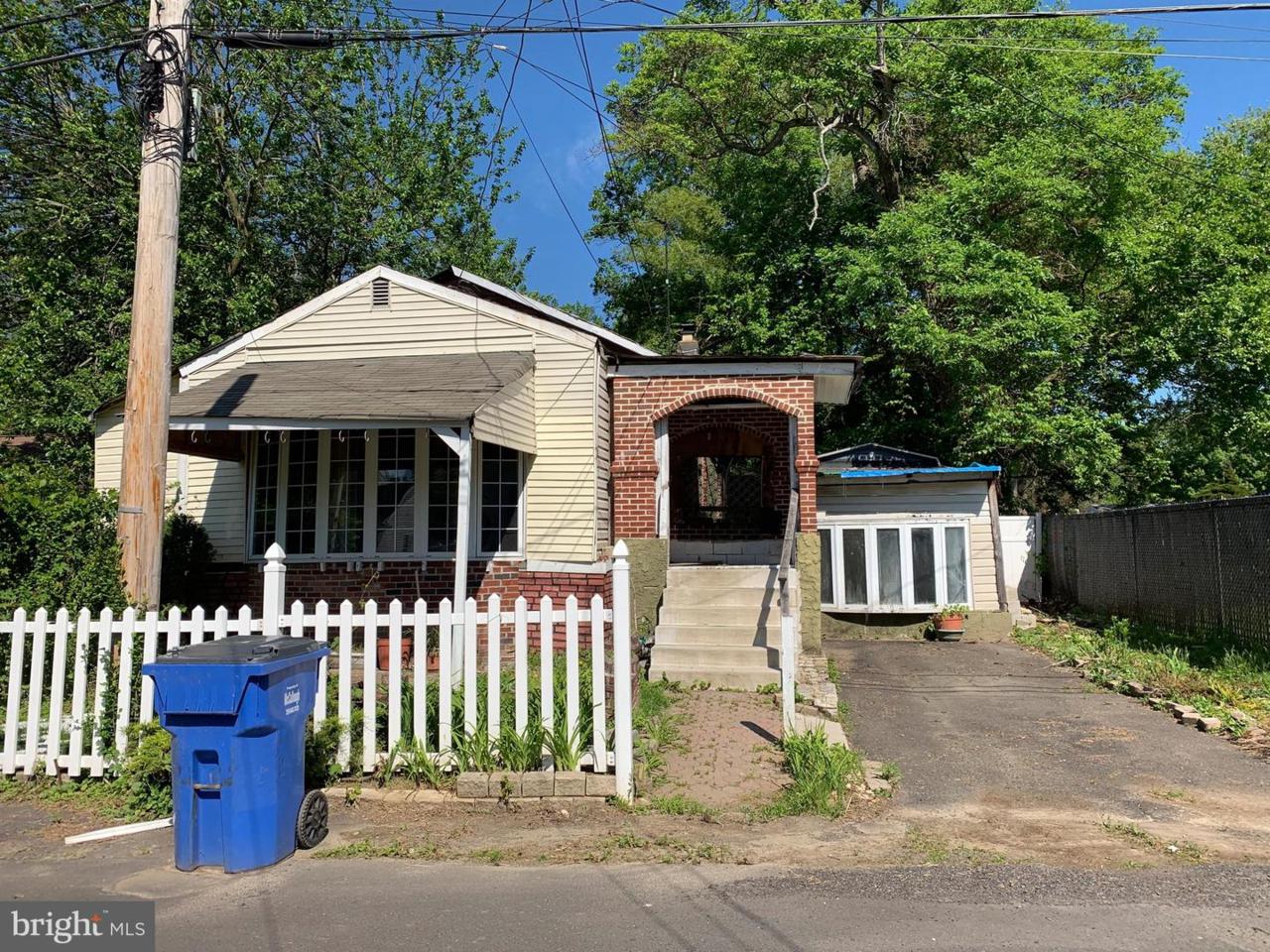 2344 Paris Avenue - Photo 1
