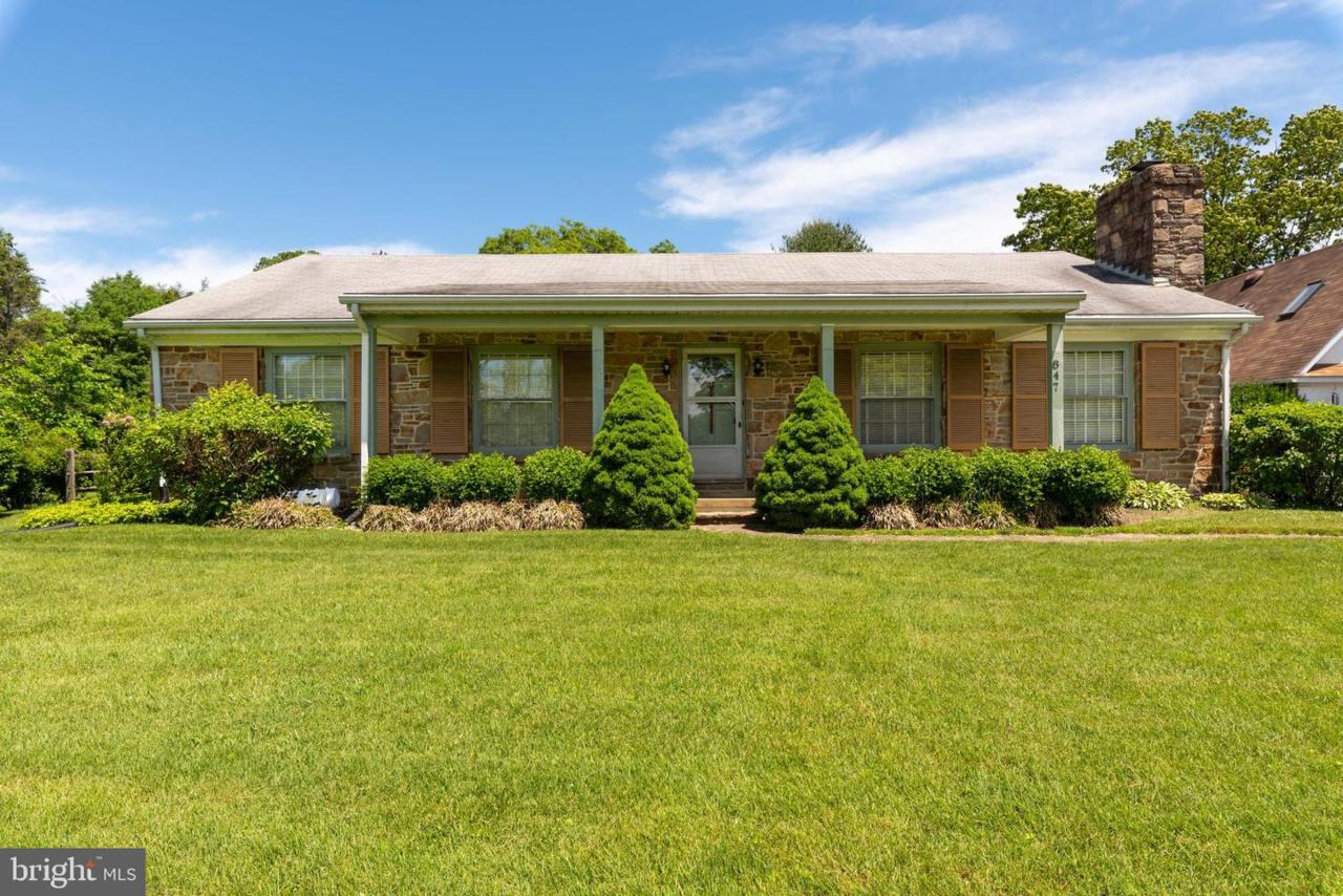 847 High Street - Photo 1