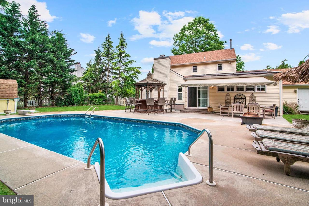 33 Deerfield Circle - Photo 1