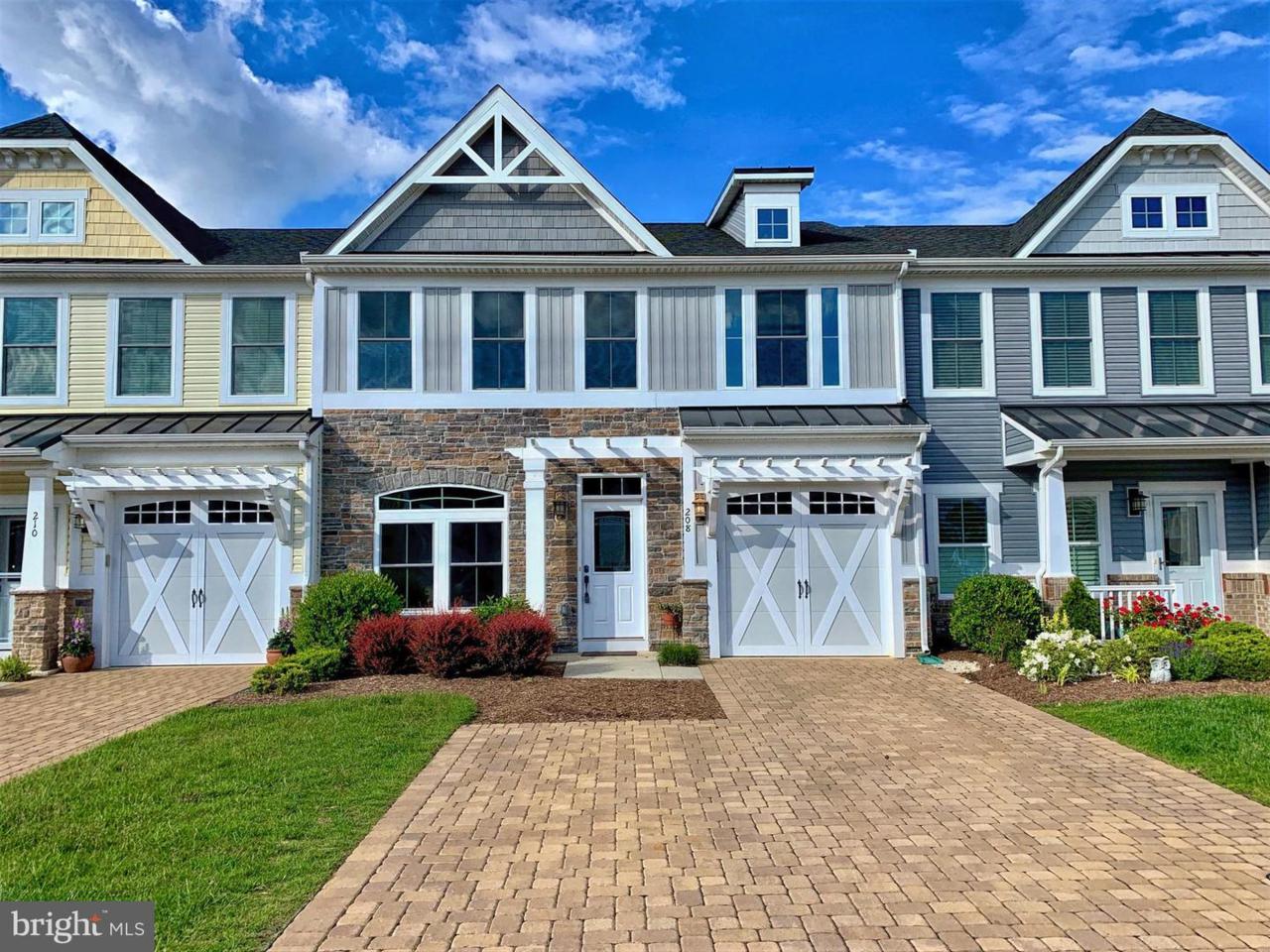 208 Samantha Drive - Photo 1