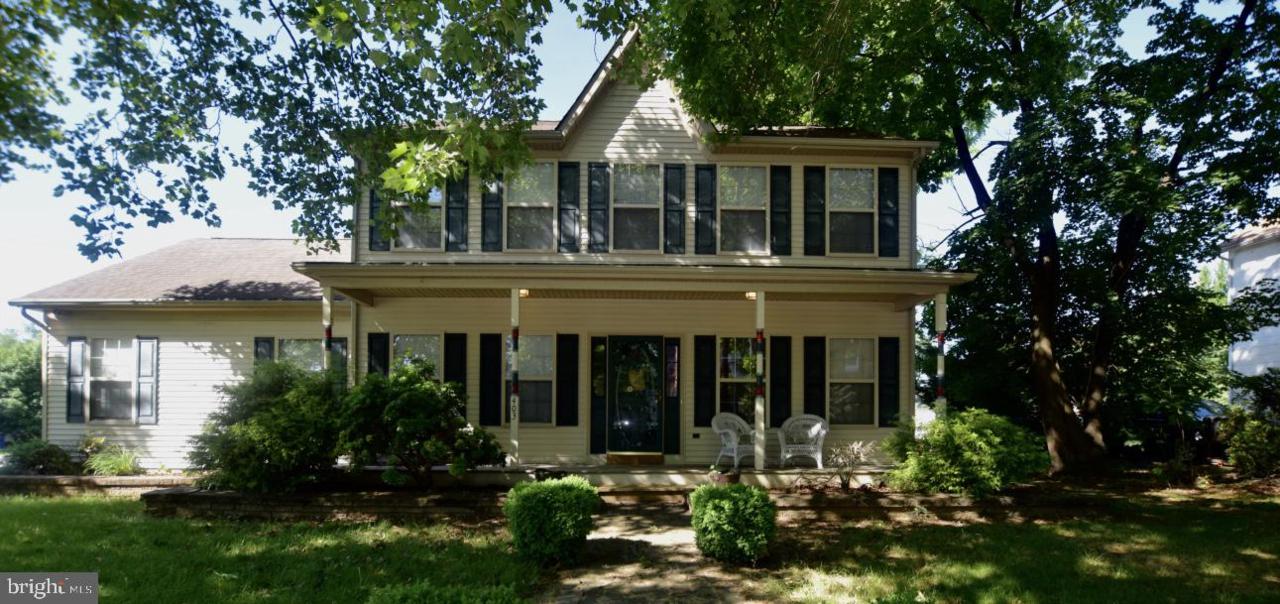 403 5TH Street - Photo 1