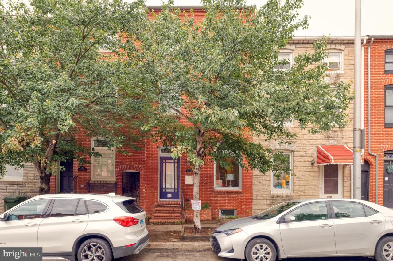 318 Wolfe Street - Photo 1