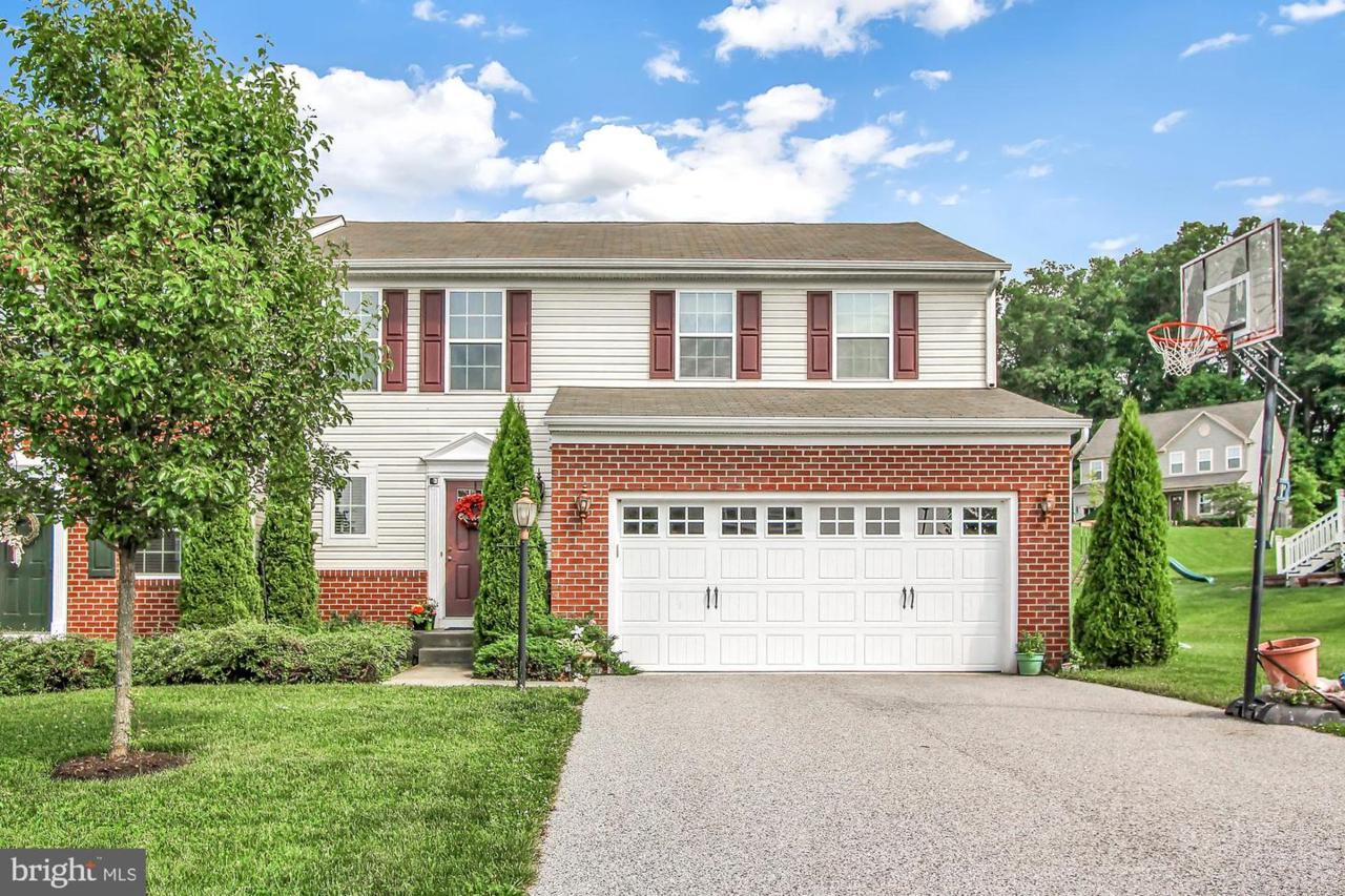 917 Cougar Pointe Circle - Photo 1