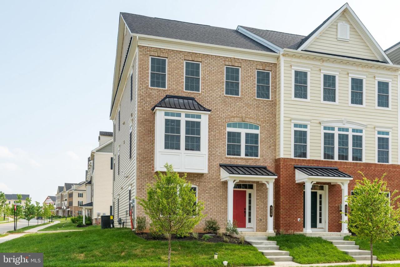 526 Cliff Lane - Photo 1