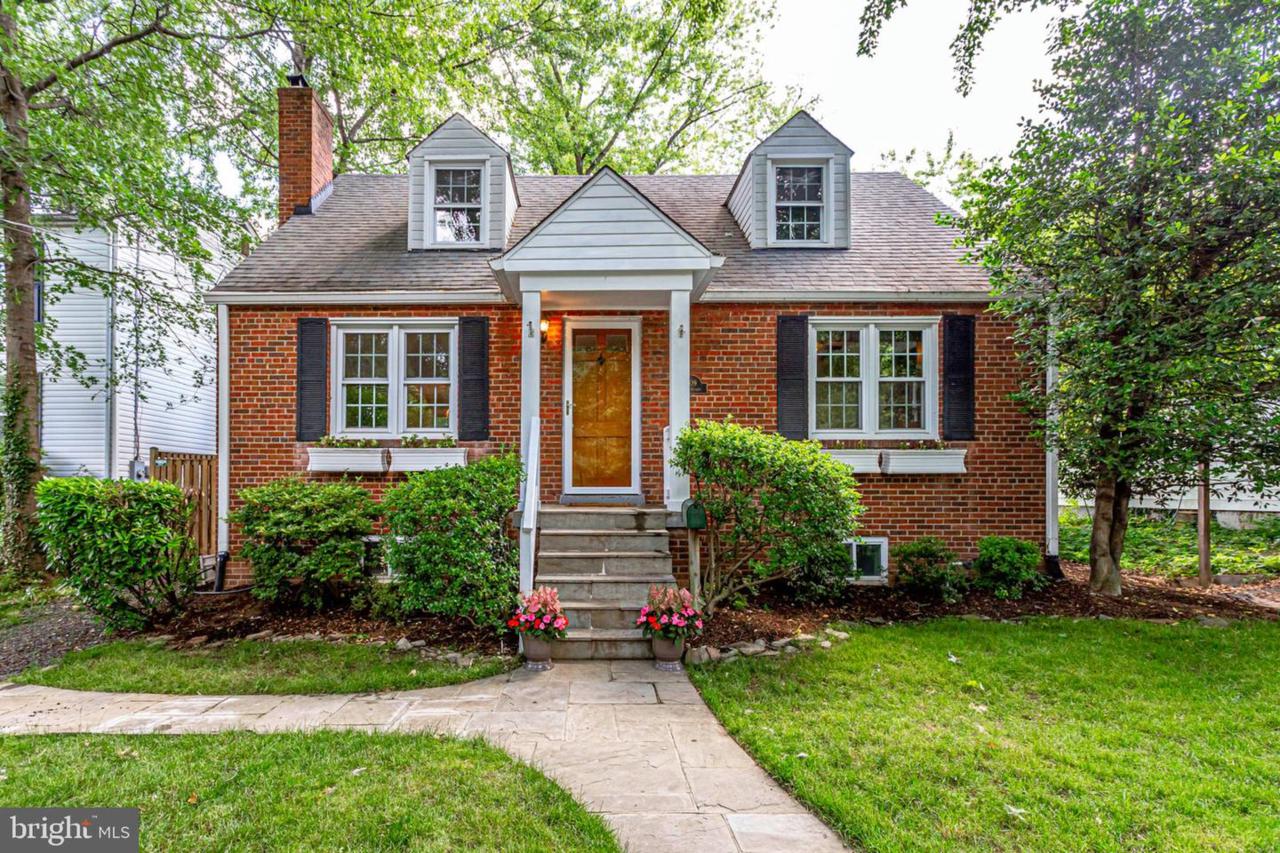 1709 Quincy Street - Photo 1
