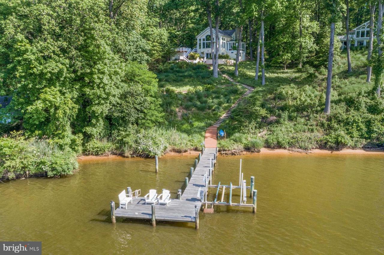 708 Riverview Terrace - Photo 1