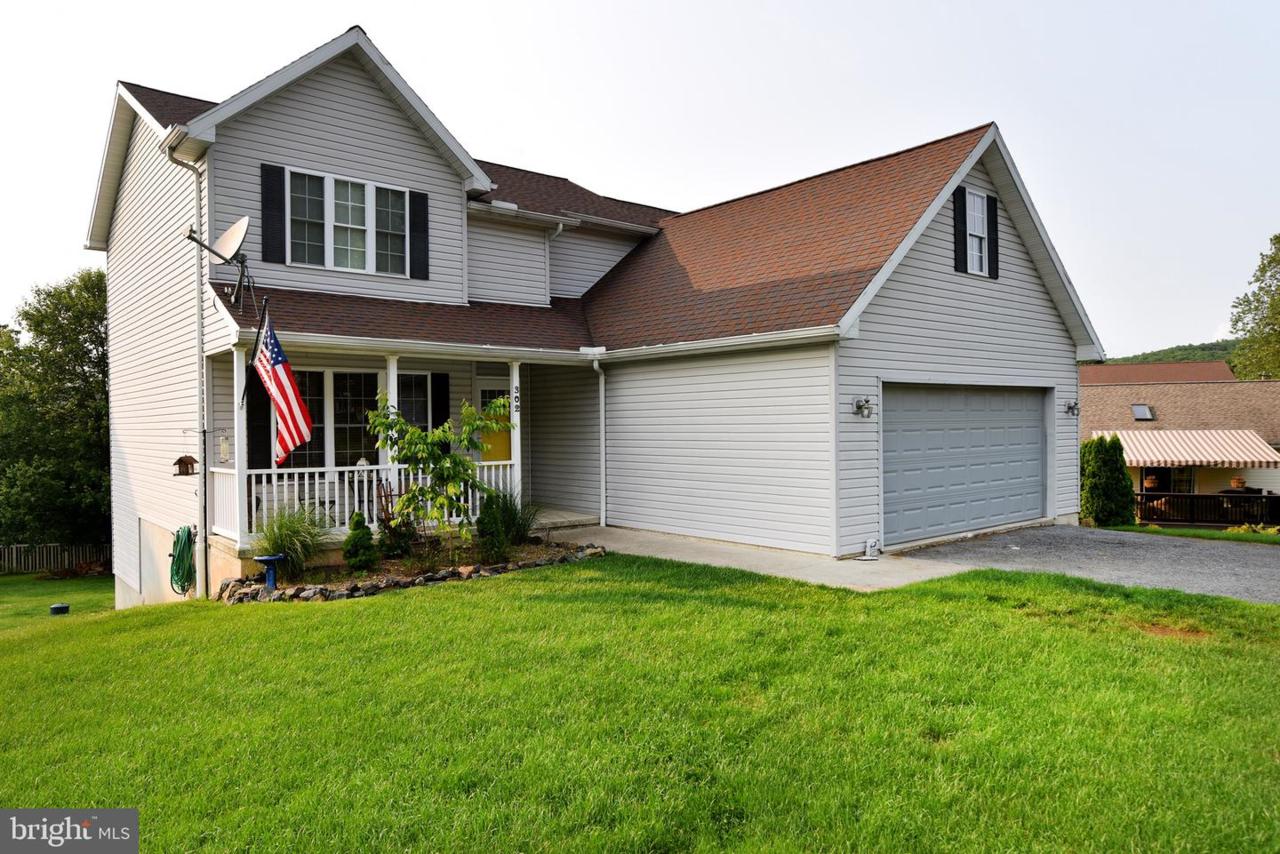 302 Elm Lane - Photo 1