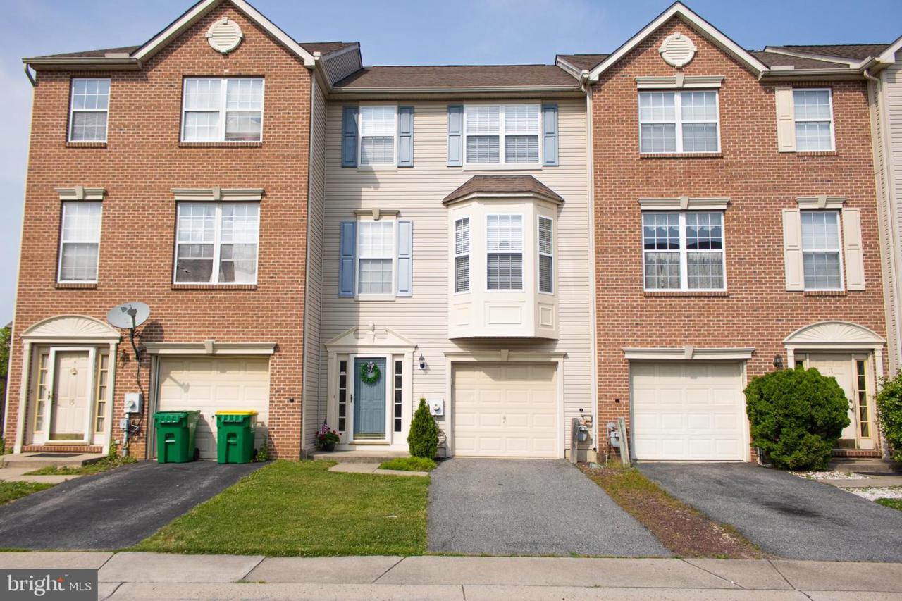 13 Wicklow Road - Photo 1