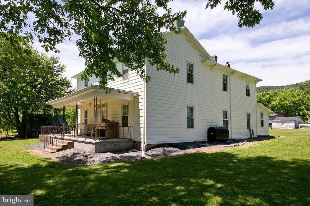 16015 Back Road - Photo 1