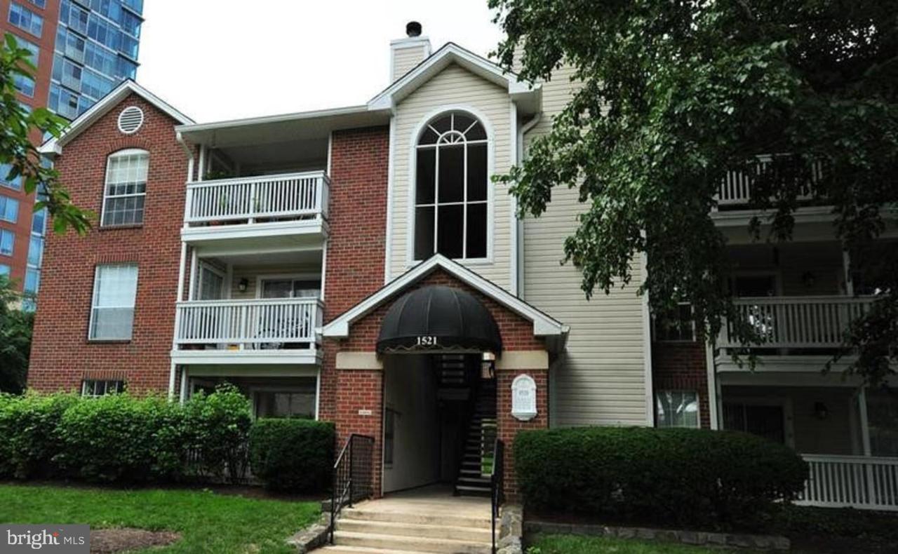 1521 Lincoln Way - Photo 1