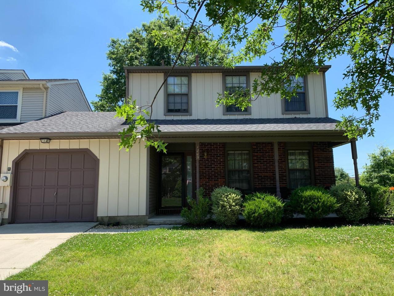 1205 Jonathan Lane - Photo 1