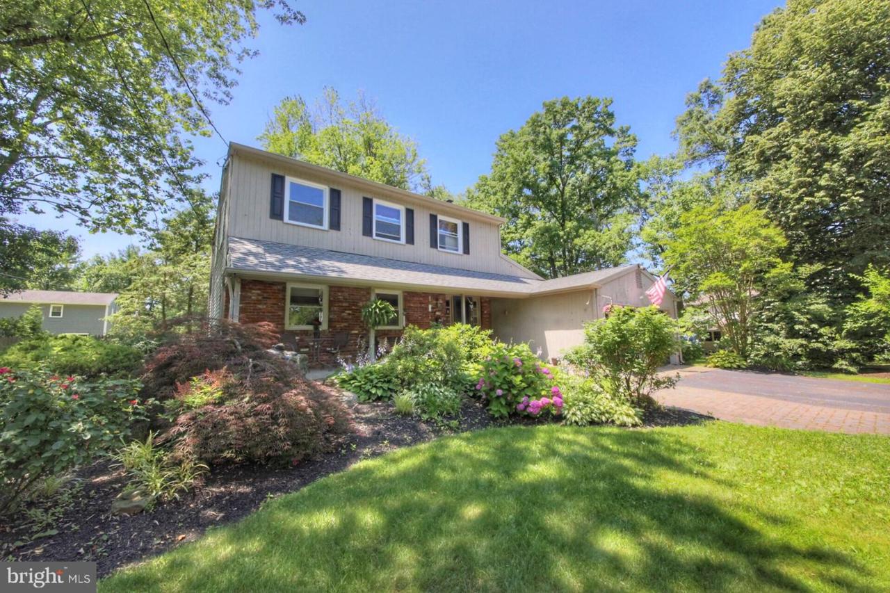 1752 Russet Drive - Photo 1