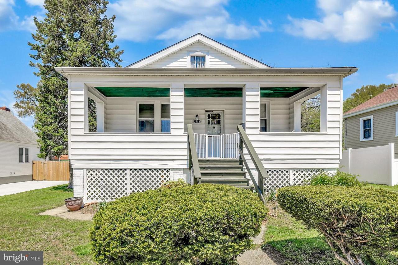 2712 Westfield Avenue - Photo 1