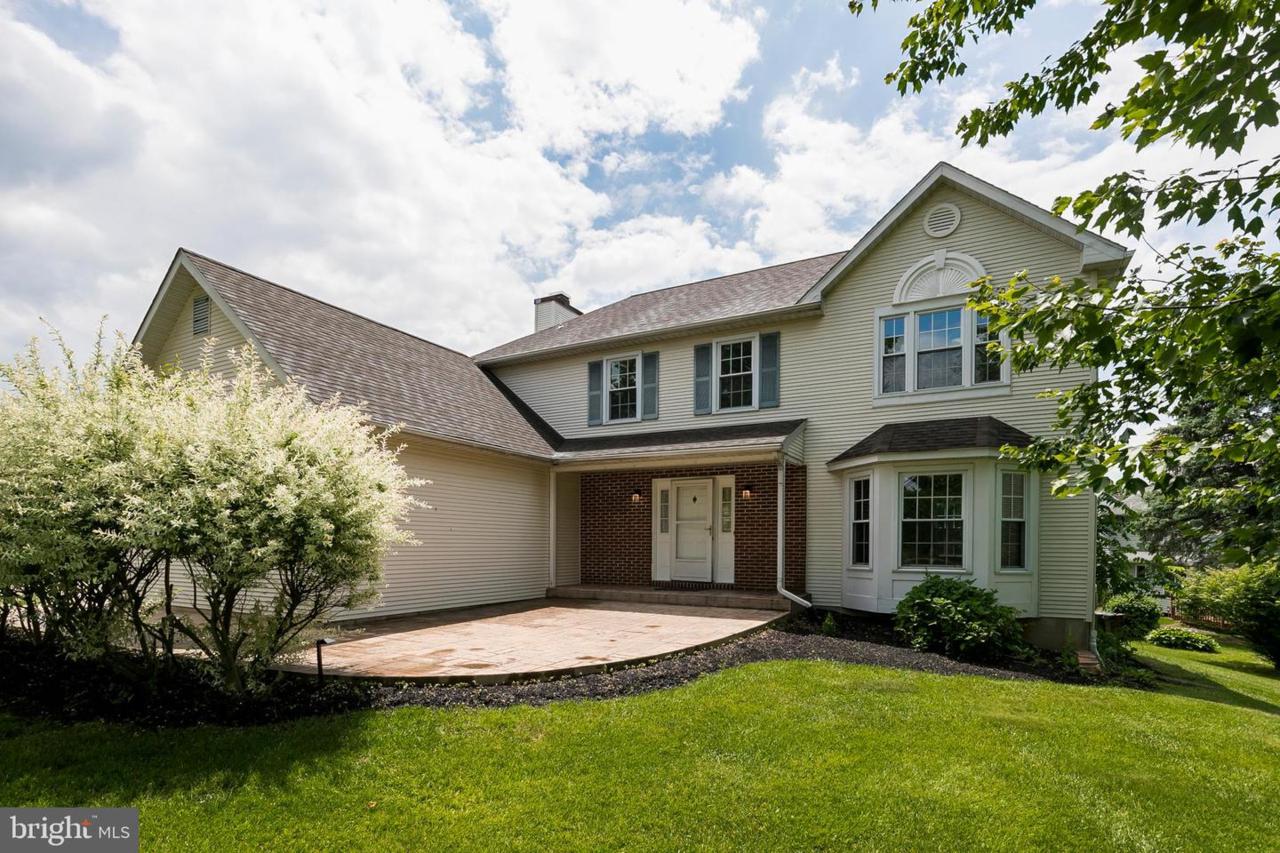 421 Windsong Lane - Photo 1
