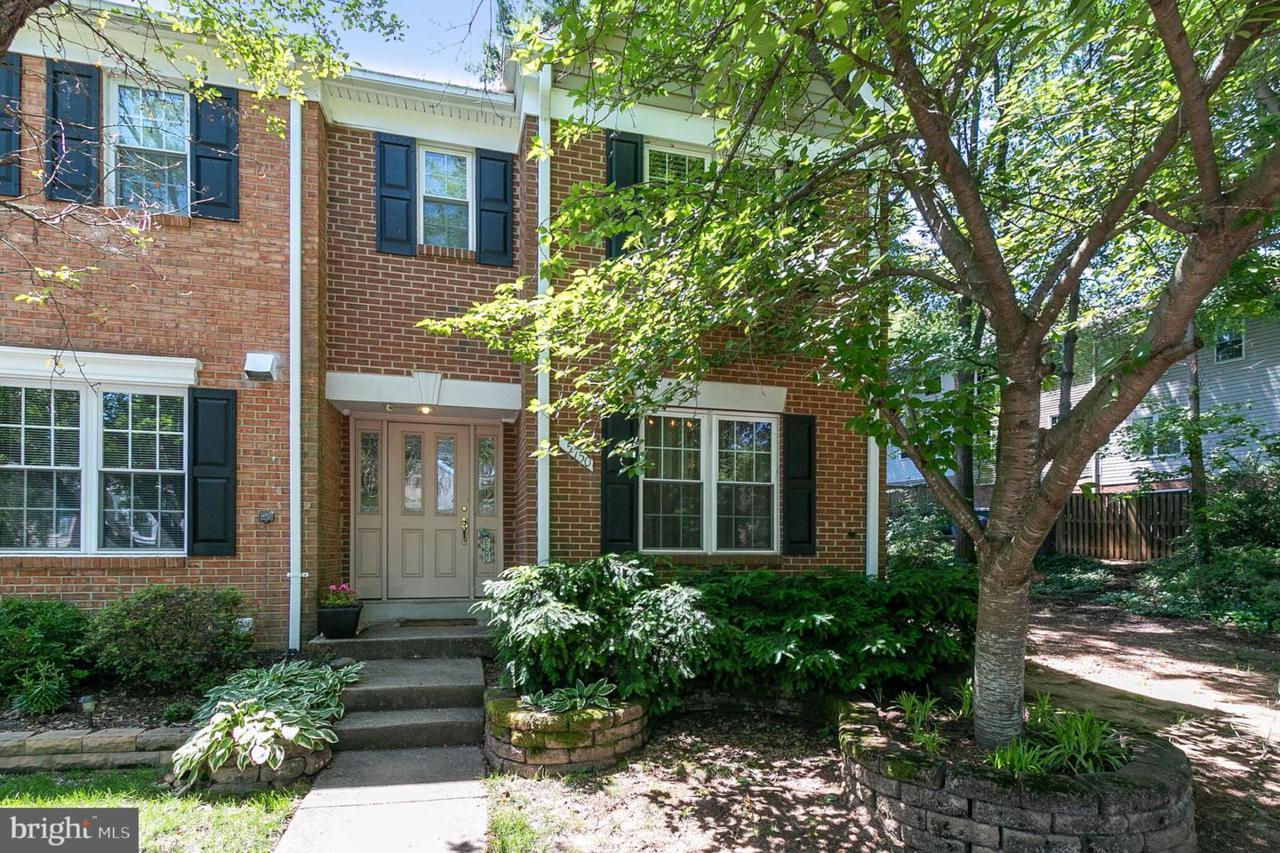 5750 Heritage Hill Drive - Photo 1