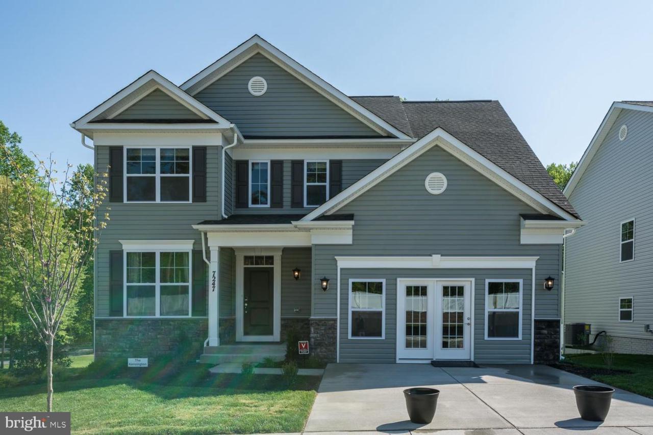 726 North Channel Drive - Photo 1