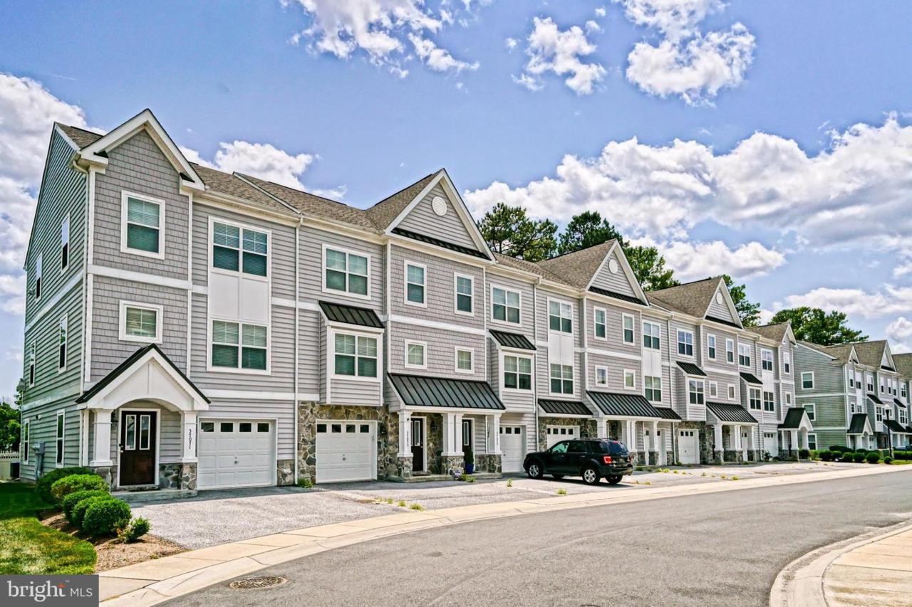 37073 Turnstone Circle - Photo 1