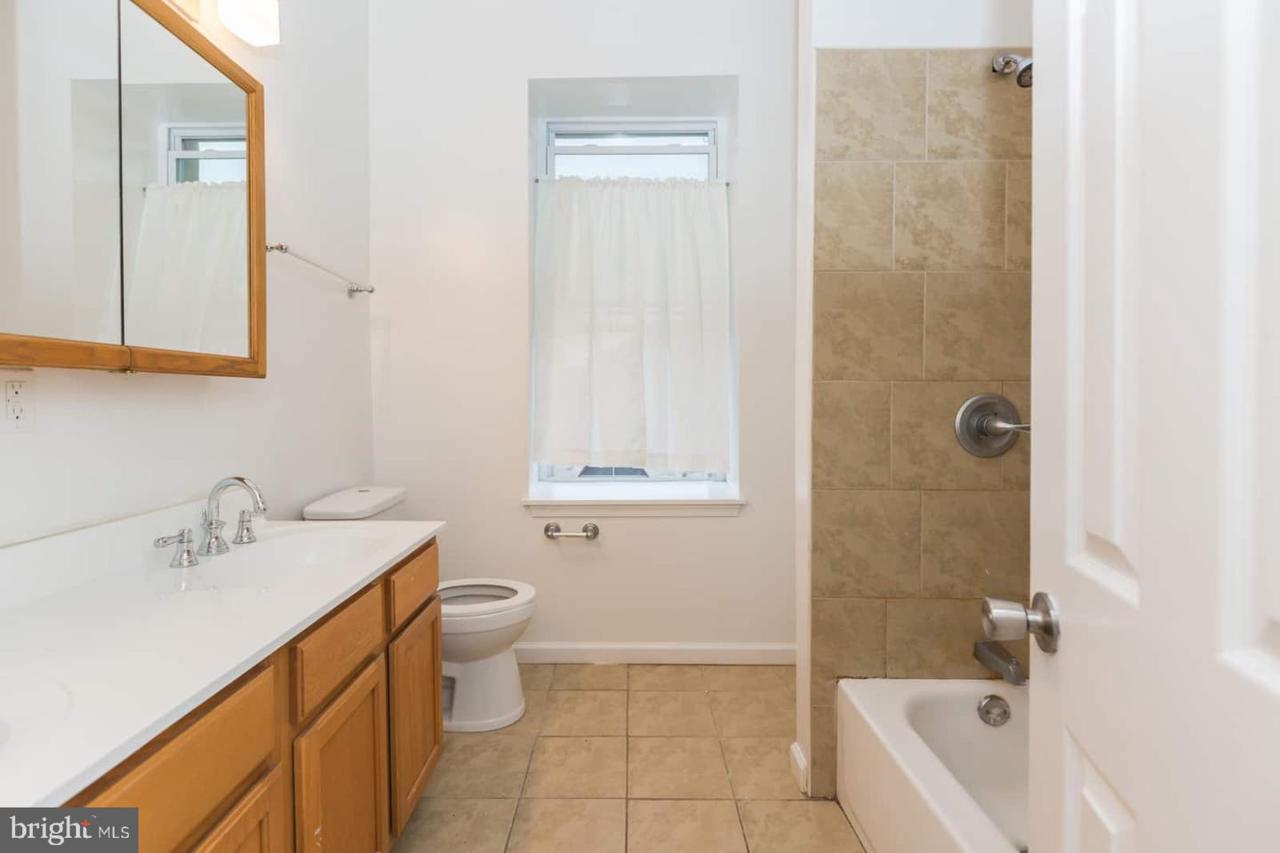 413 38 Street - Photo 1