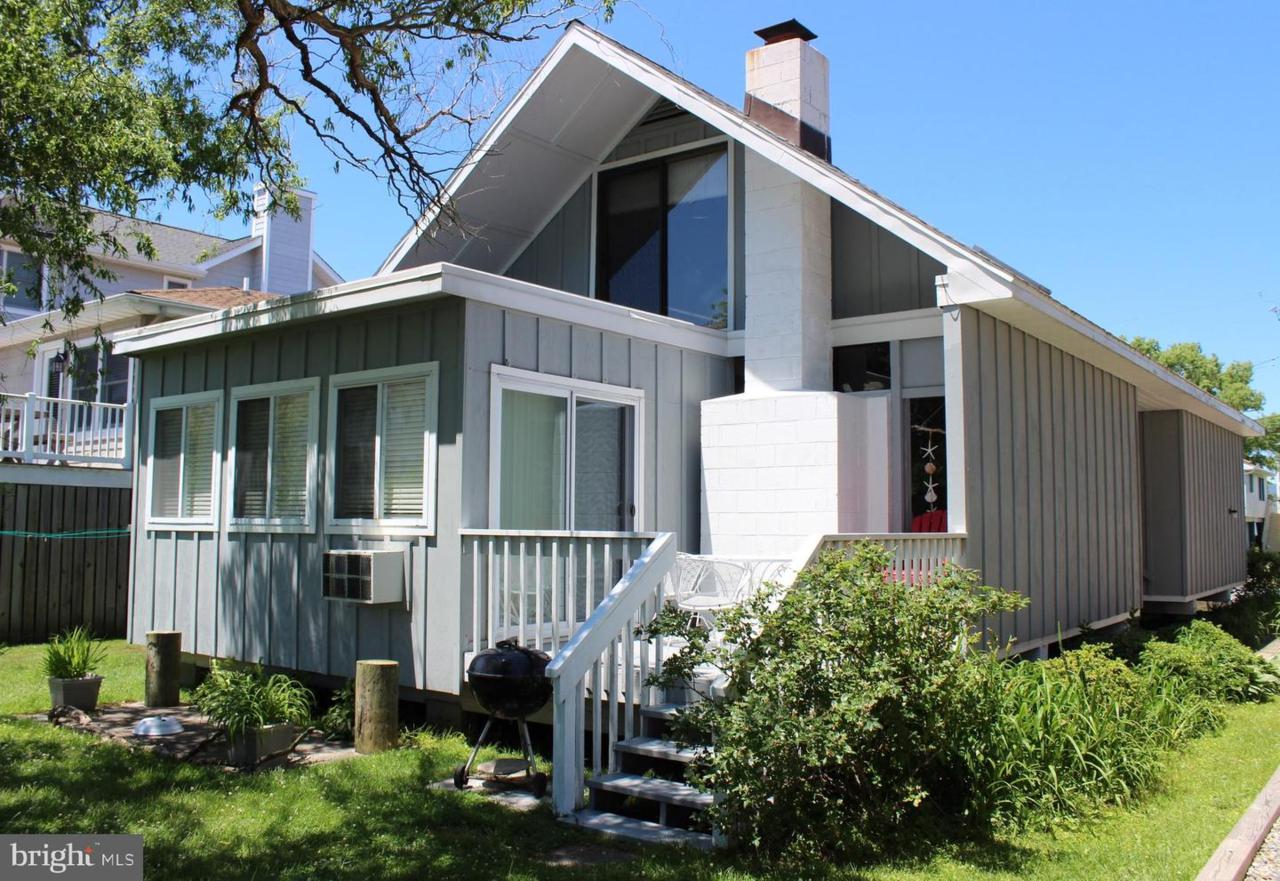 206 4TH Street - Photo 1