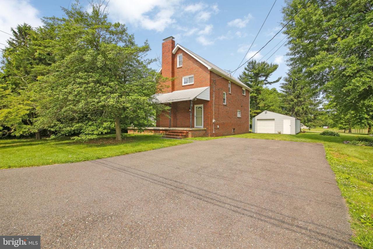 53 Taunton Road - Photo 1