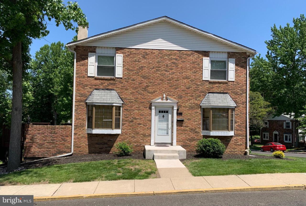 439 Mount Vernon Circle - Photo 1