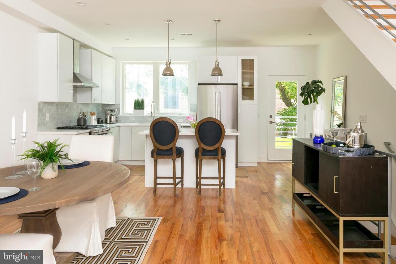 1126 Palmer Street - Photo 1