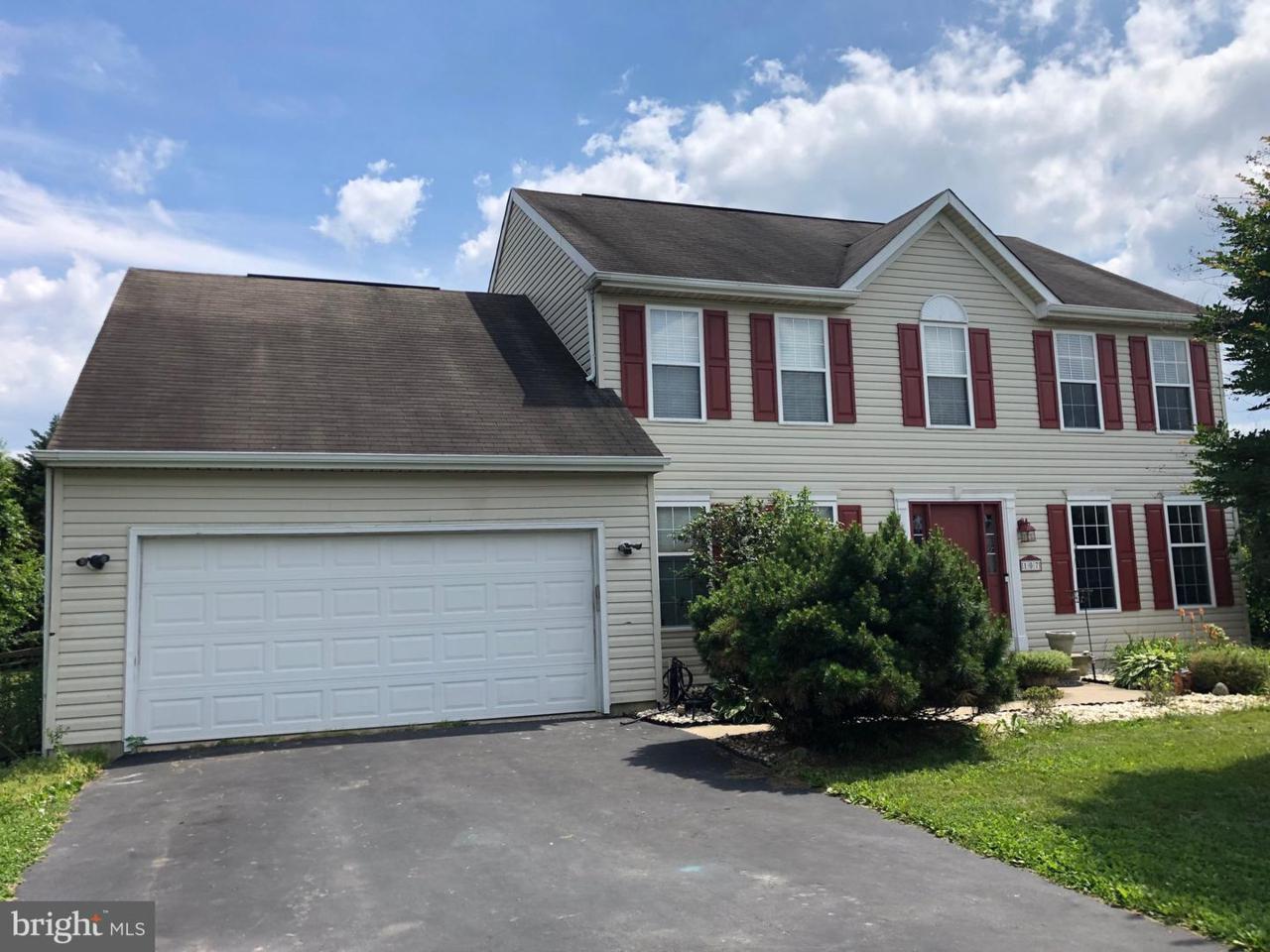 107 Manderly Court - Photo 1