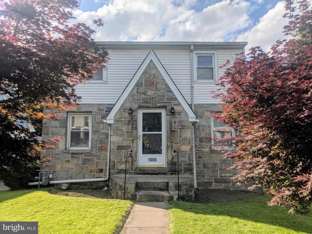1665 Broadway - Photo 1