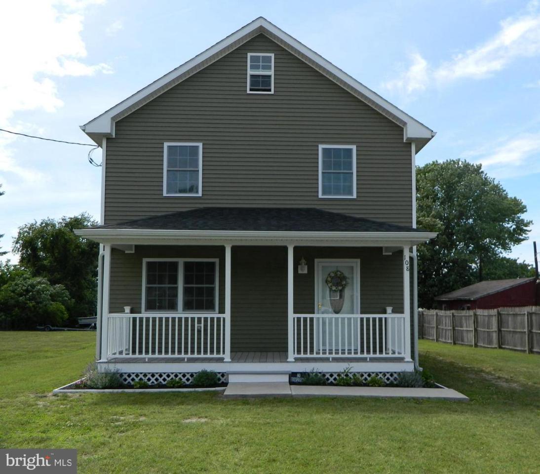 108 Academy Street - Photo 1