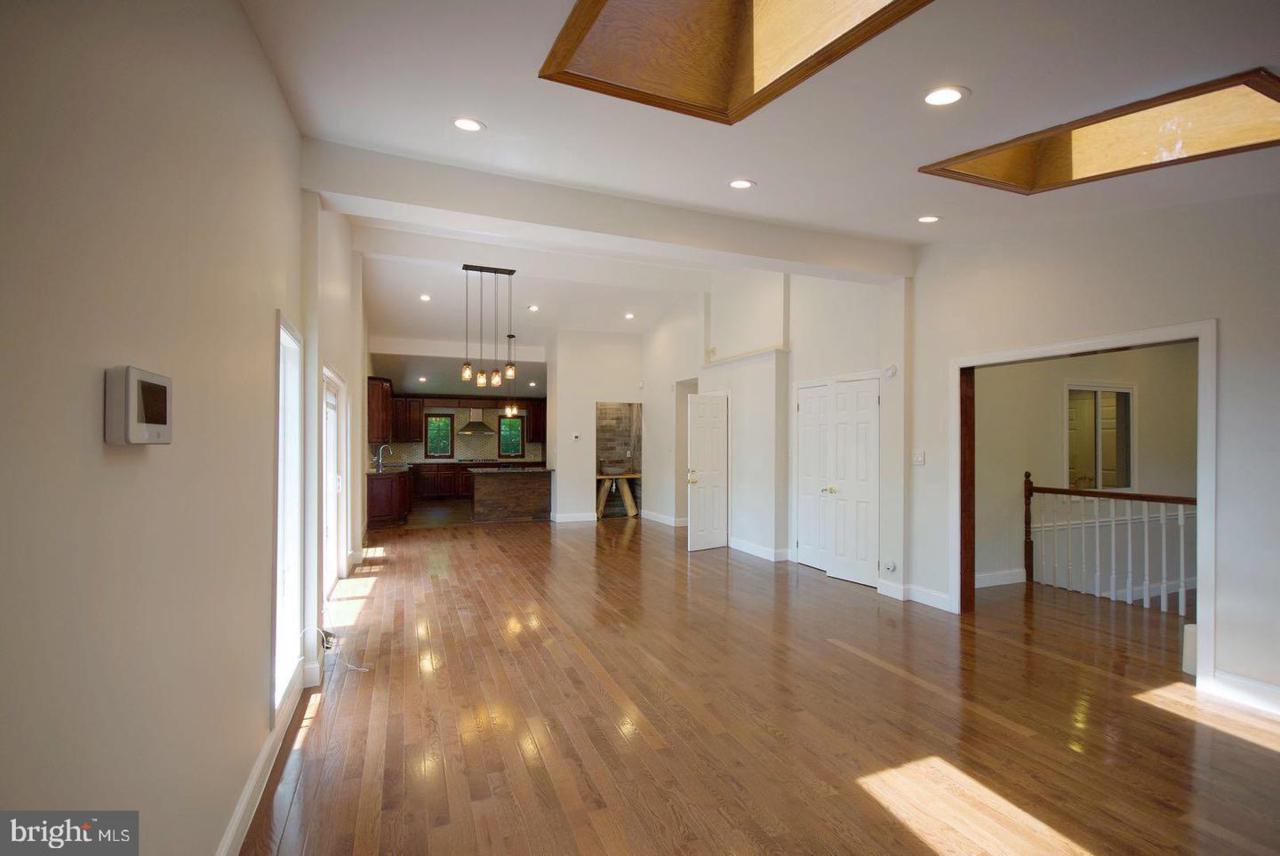 300 Clairemont Road - Photo 1
