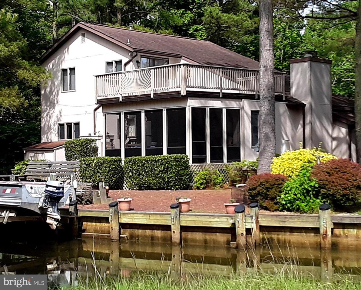 22 Watertown Road - Photo 1