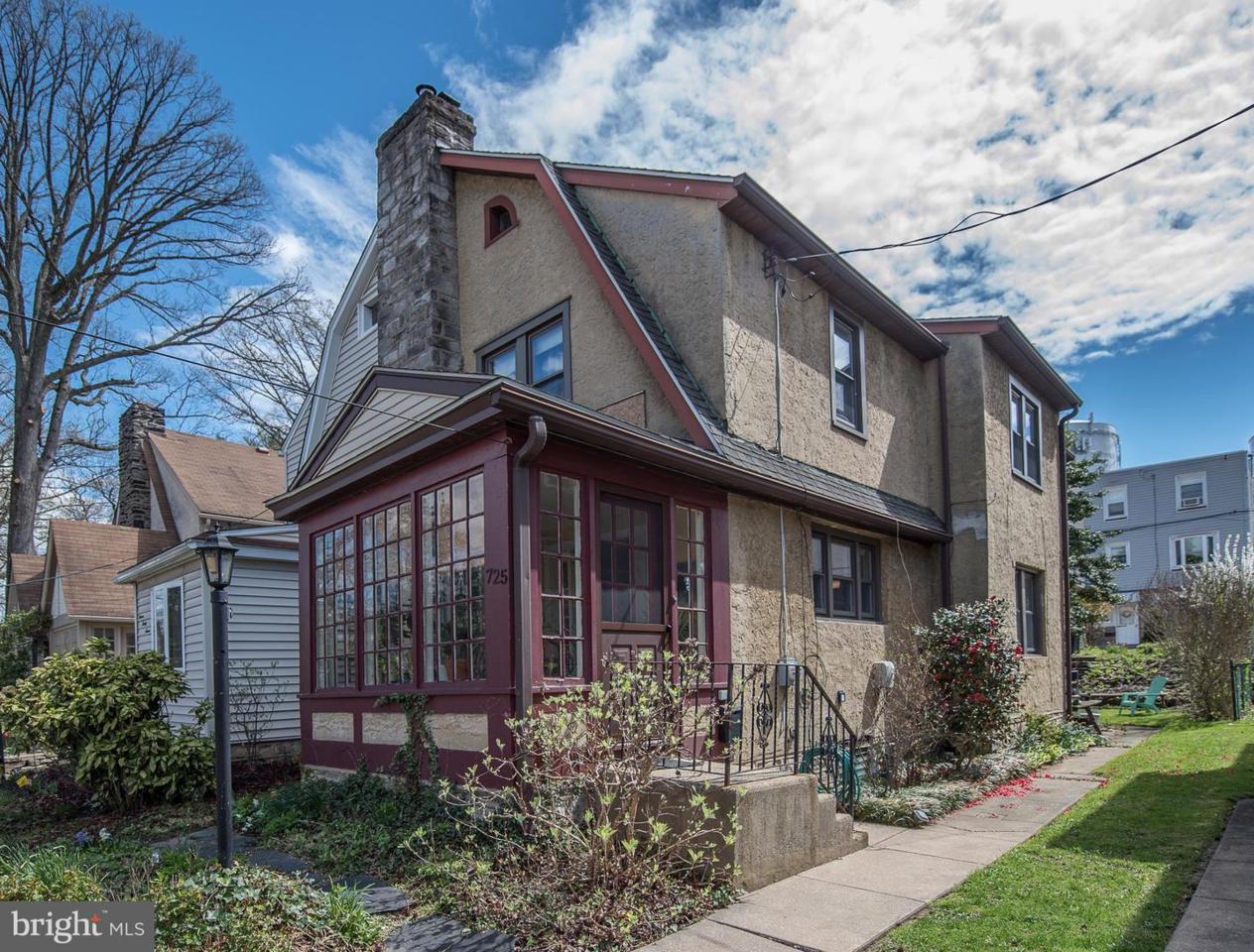 725 Jackson Street - Photo 1