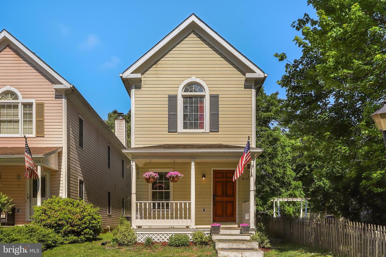 9 Wilson Avenue - Photo 1