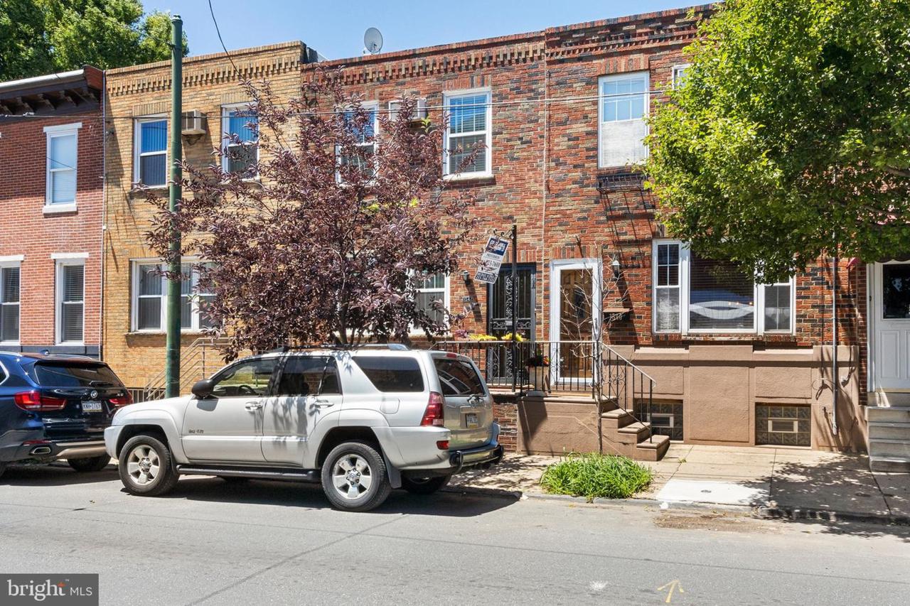 1542 12TH Street - Photo 1