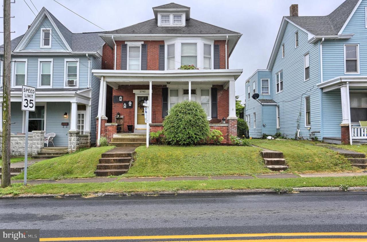 2743 Canby Street - Photo 1