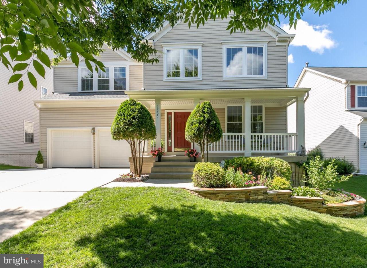 43205 Lighthouse Place - Photo 1